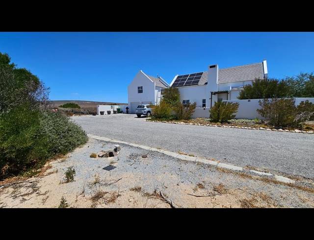 LAND FOR SALE IN GOLDEN MILE